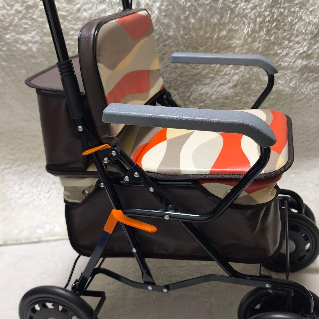 シルバーカー 手押し車 座れる ブレーキ付 送料無料 ボックスタイプ 美品