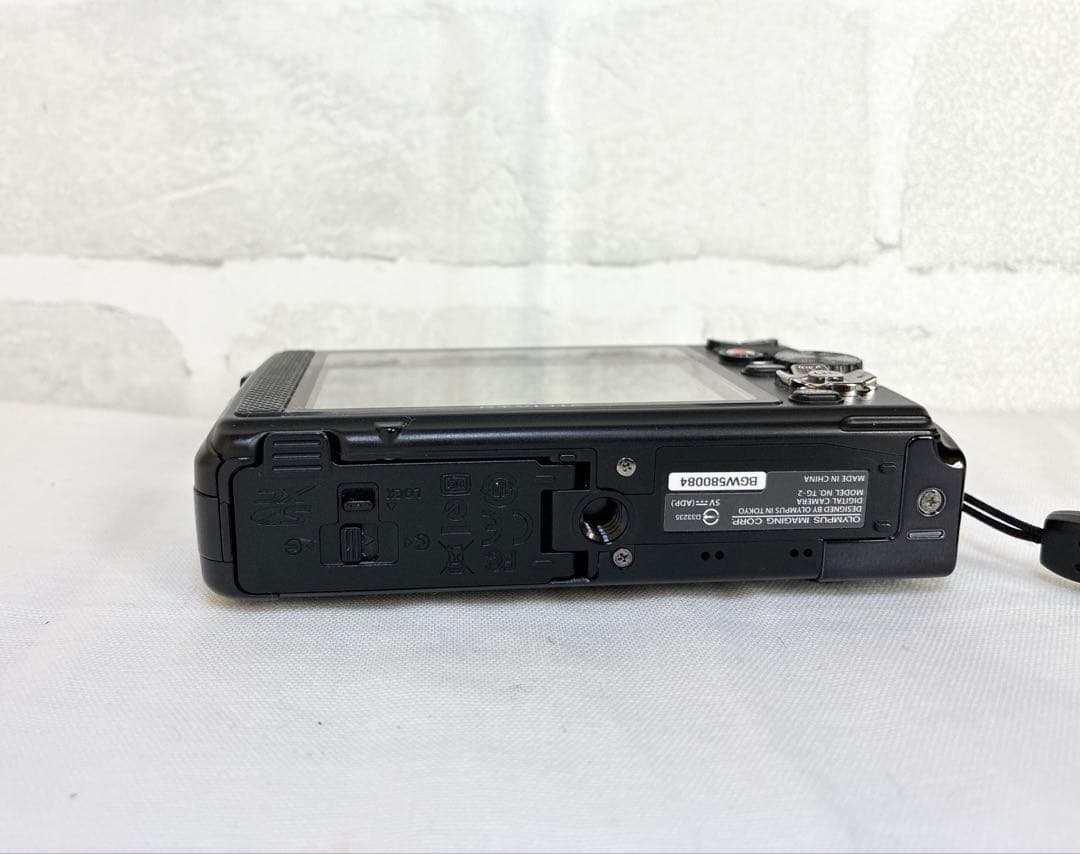 美品　Olympus TG-2 コンパクトデジタルカメラ