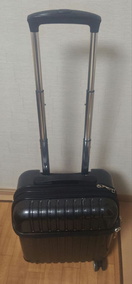 中古品！ACTUS スーツケース　トップオープンSS 定価１２９８０円