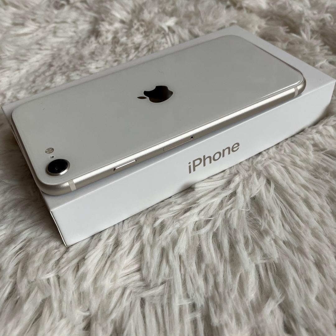 【すぐ発送】iPhone SE3 64GB 【未使用】【早い者勝ち】