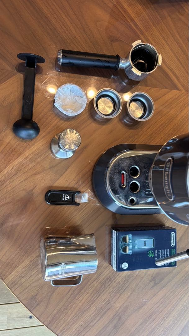 DeLonghi エスプレッソマシン デディカアルテ