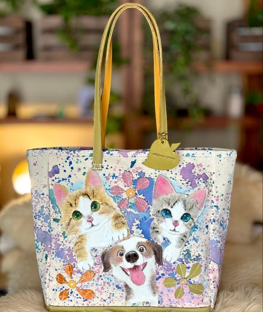 (手づくり)\"楽しい〜\"ねこネコ犬のトートバッグ　アップリケお花