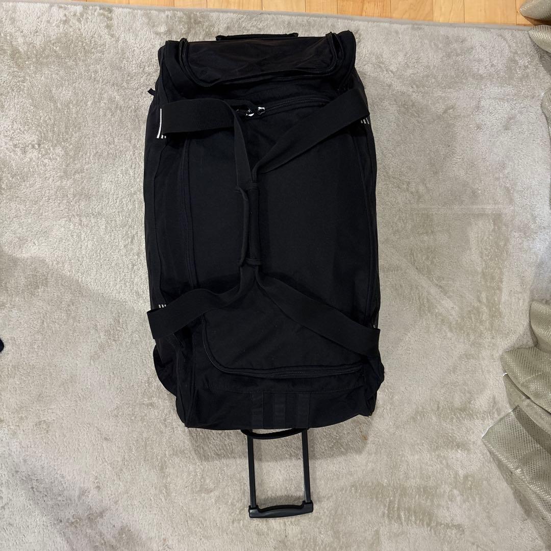 アディダス　adidas 黒 ボストンバッグ キャスター付き　大容量