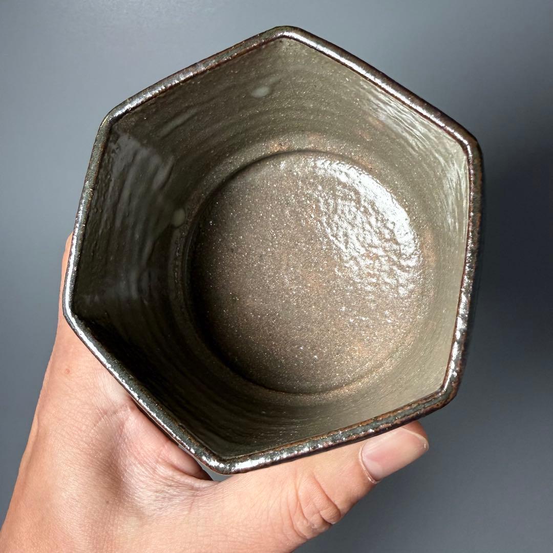 中里重利　造　絵唐津　亀甲向付　四客　共箱　高さ7.9cm　おしゃれな器
