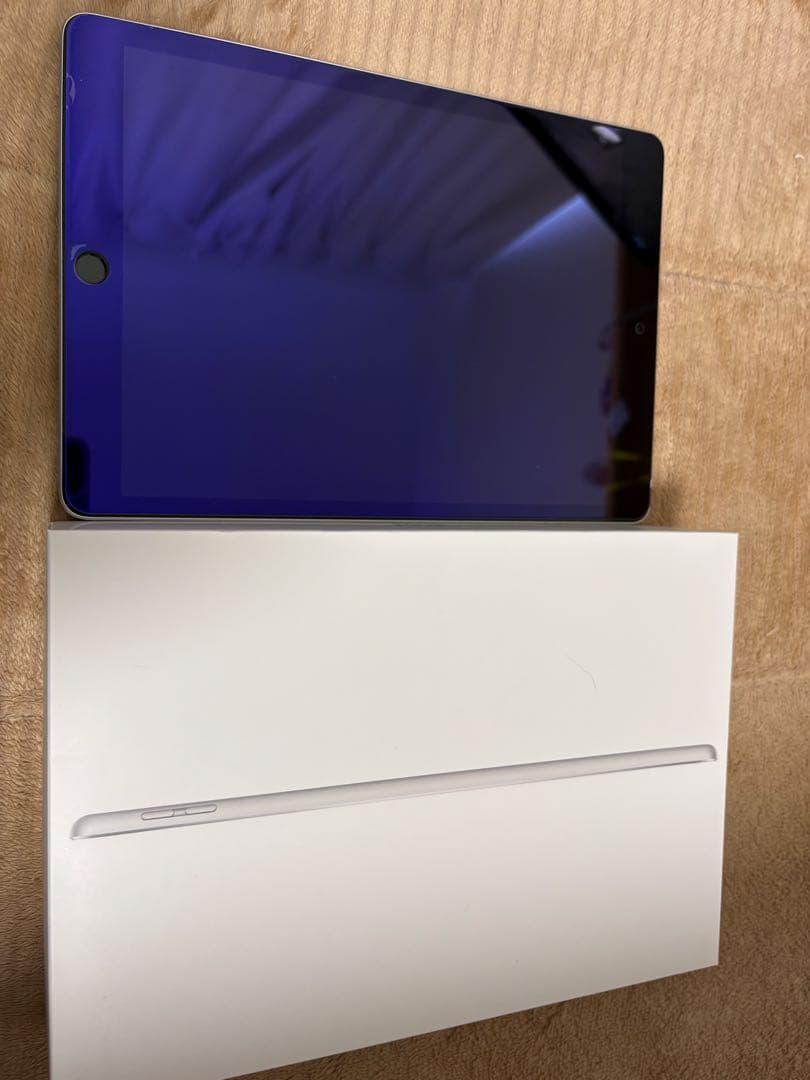 iPad (第9世代) Wi-Fi 64GB 本体