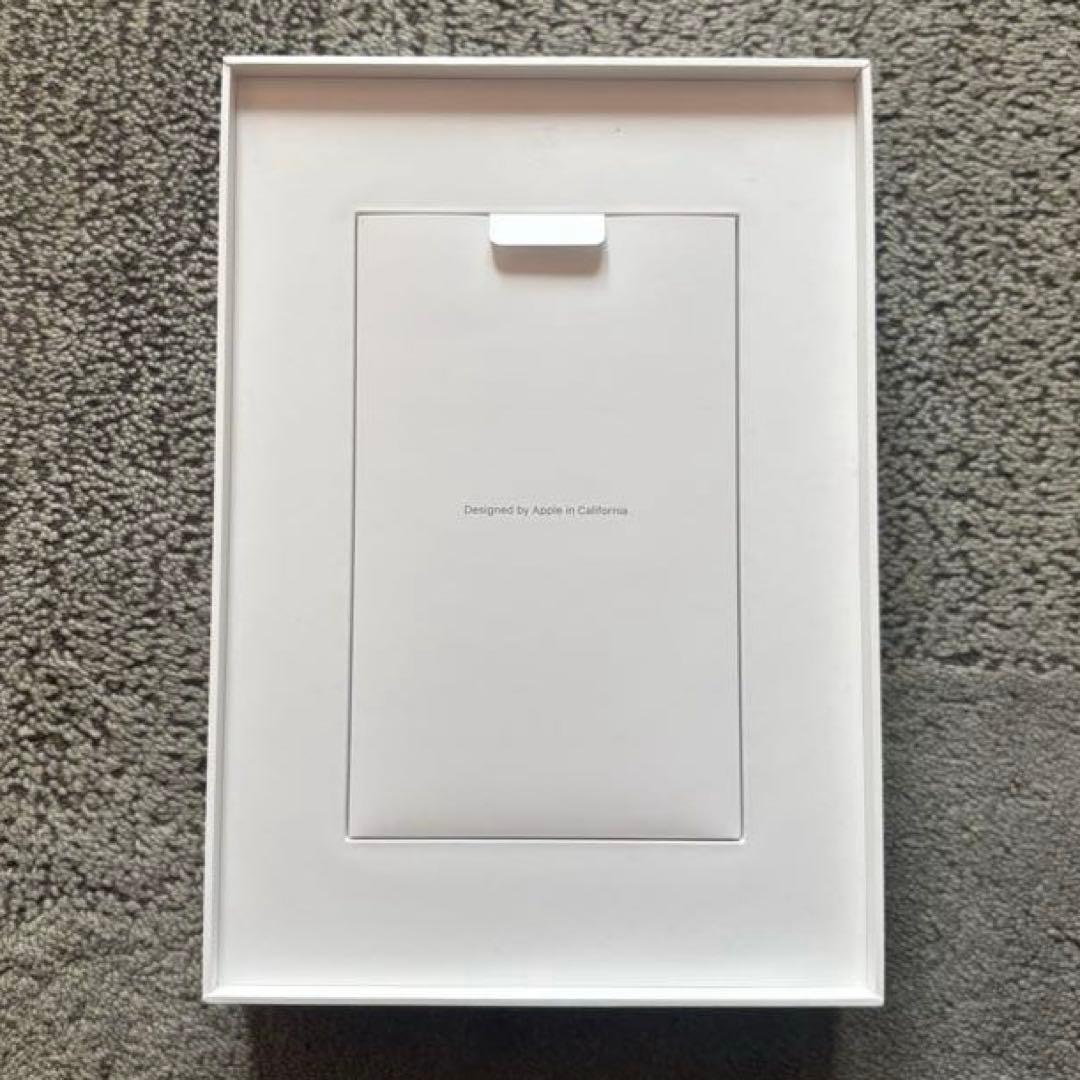 iPad 10.2 第8世代　シルバー　128GB Apple アップル