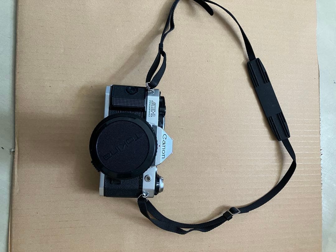 Canon AE-1 PROGRAM フィルムカメラ　レンズ 付き　ジャンク