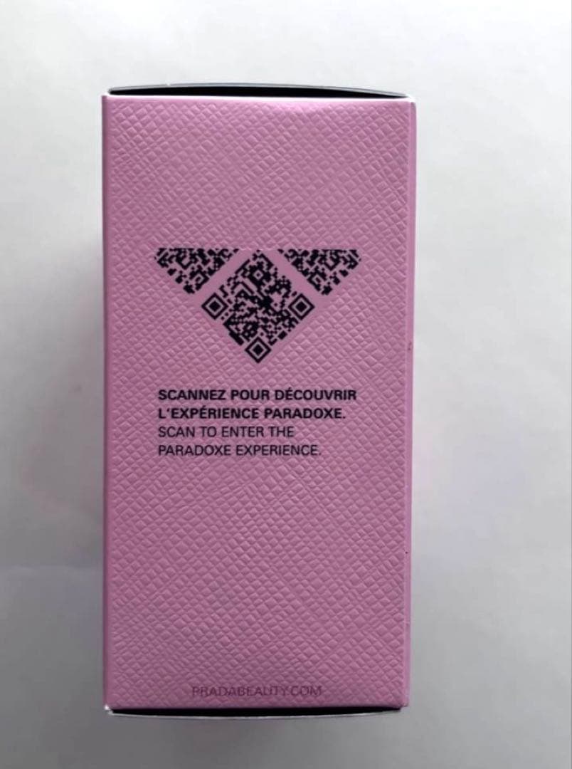 プラダ パラドックス ラディカル エッセンス パルファム 30ml