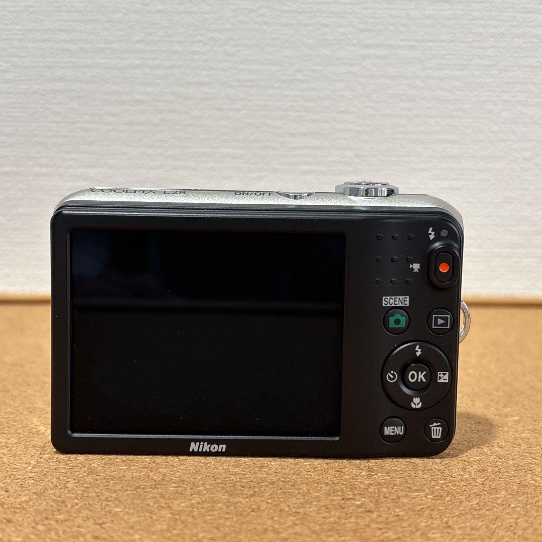 実写美⭕️美品 Nikon COOLPIX L28 単三電池