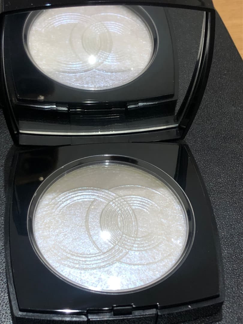 ◎新品 CHANEL シャネル ルミエール ドゥ ローシャン　フェイスパウダー