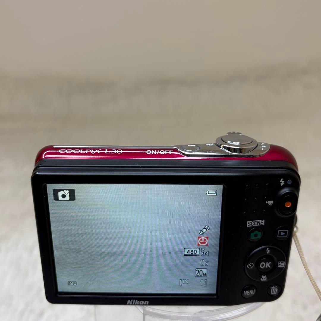 美品　Nikon COOLPIX L30 レッド　単三電池　コンデジ　動作品