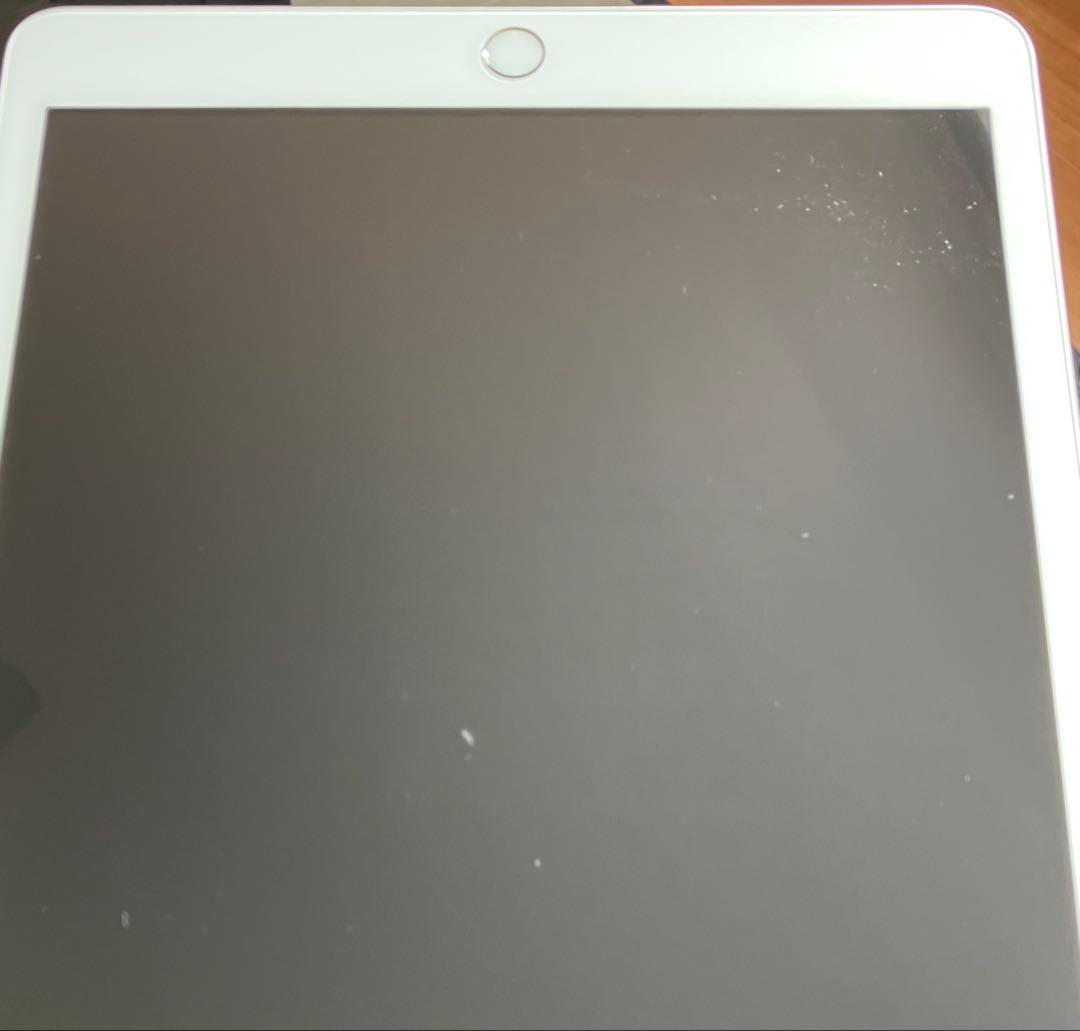 【完動品】iPad 第8世代 128GB SIMフリー【すぐ発送】【付属品】