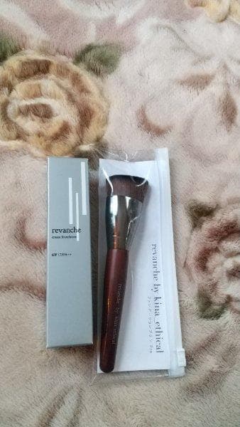 ☆新品・未使用 ♪ revancheルバンシュ クリームファンデーション＆ブラシ