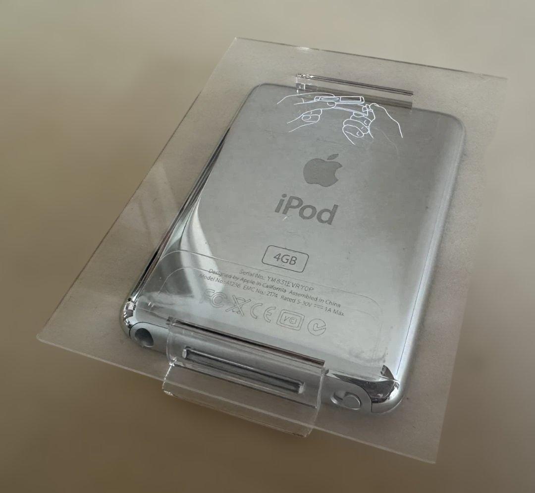 Apple iPod nano 未使用品ですが充電不良