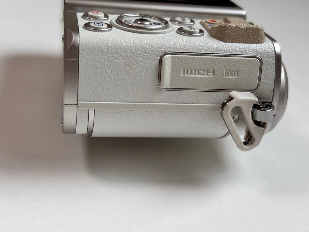 【美品】OLYMPUS PEN E-PL9 EZダブルズームキット