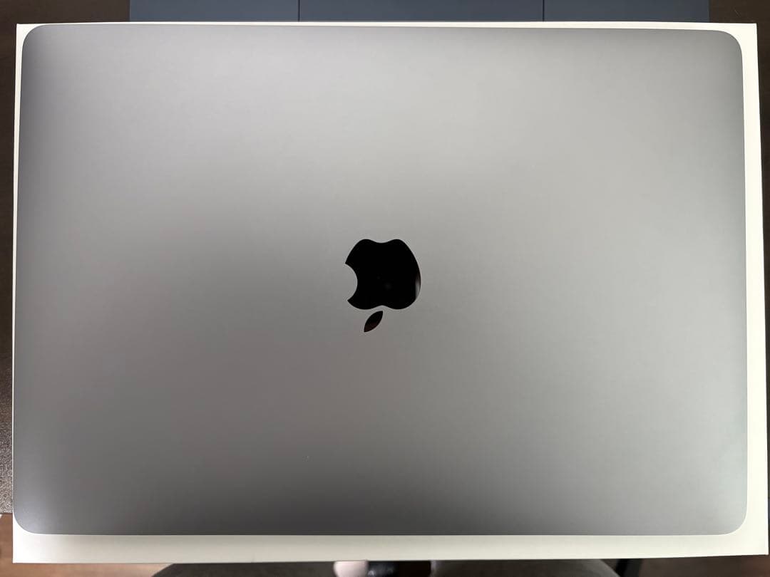 極美品 MacBookpro 13inch スペースグレー