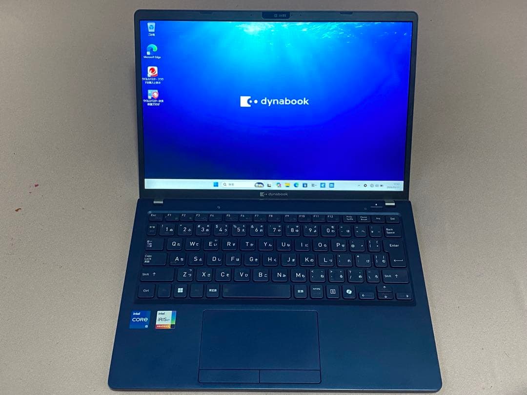 dynabook XCX83/YLE 13.3インチ ノートPC