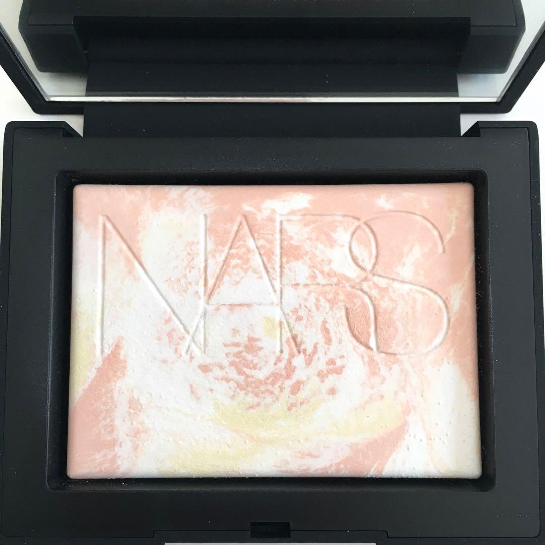 【限定品】NARS ライトリフレクティング プリズマティックパウダー