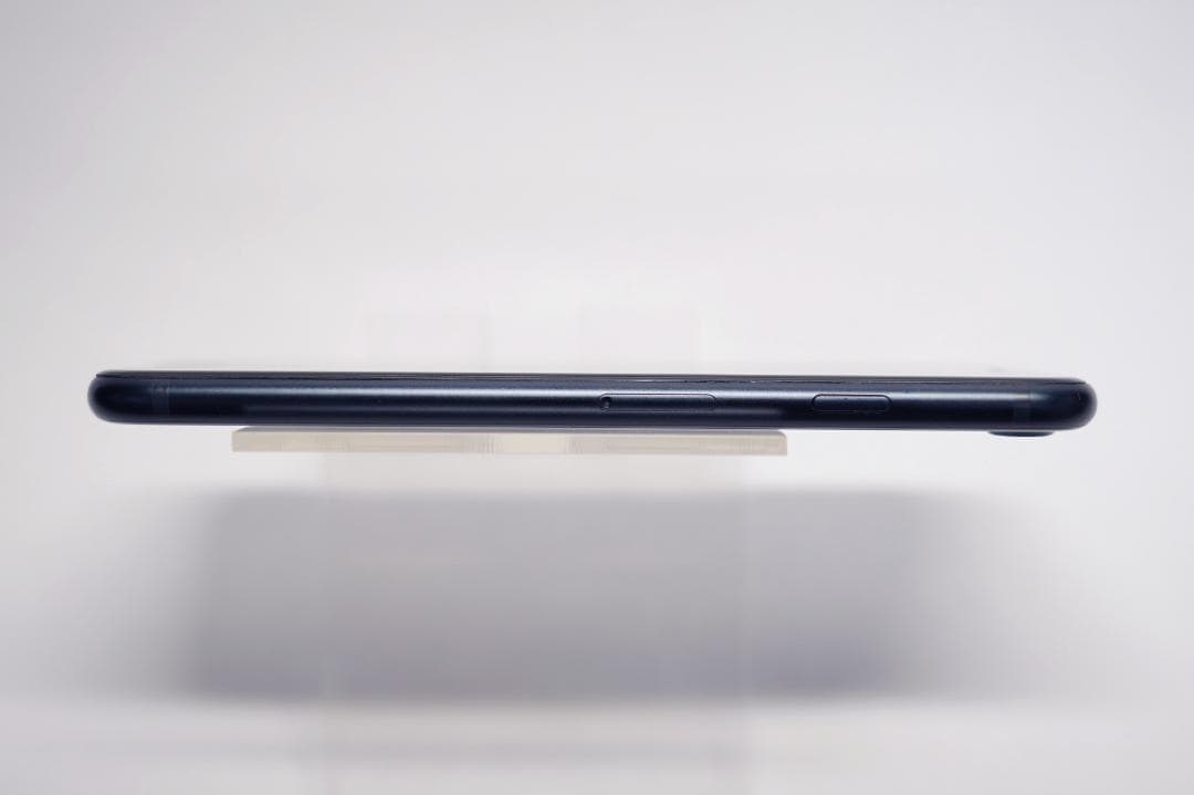 iPhone SE 第3世代 64GB ミッドナイト