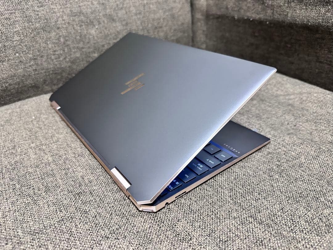 HP Spectre x360 2in1 ノートPC i5 バッテリー100%