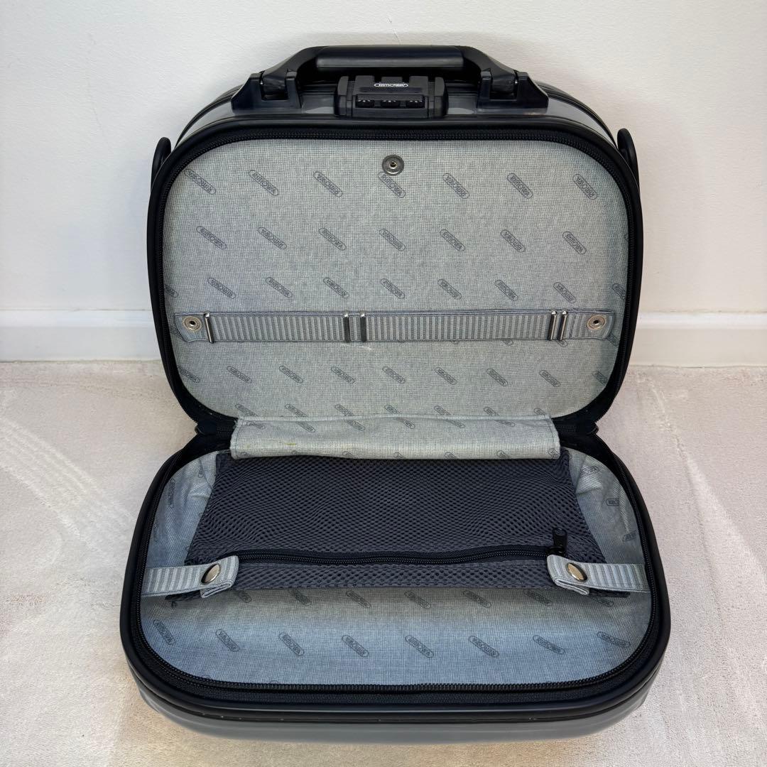 RIMOWA Salsa 816.38 ビューティーケース 13L シルバー