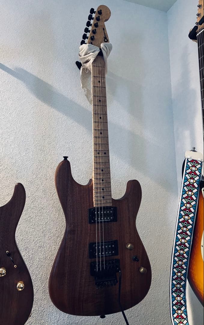 Charvel San Dimas Custom Shop KOAフレイム