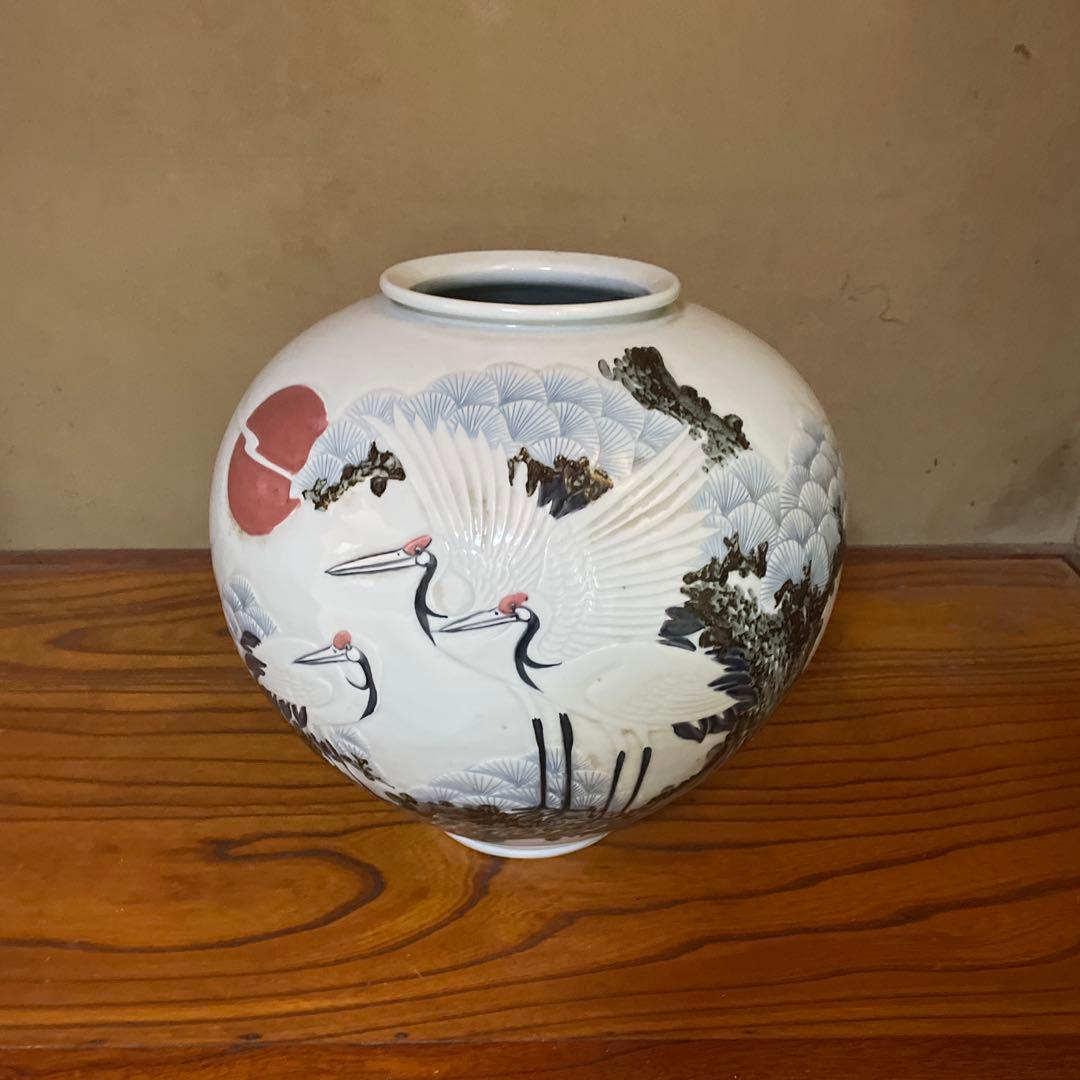 高麗白磁の象嵌（ぞうがん）壺　大壺 旭日鶴老松　象嵌壺　40x40