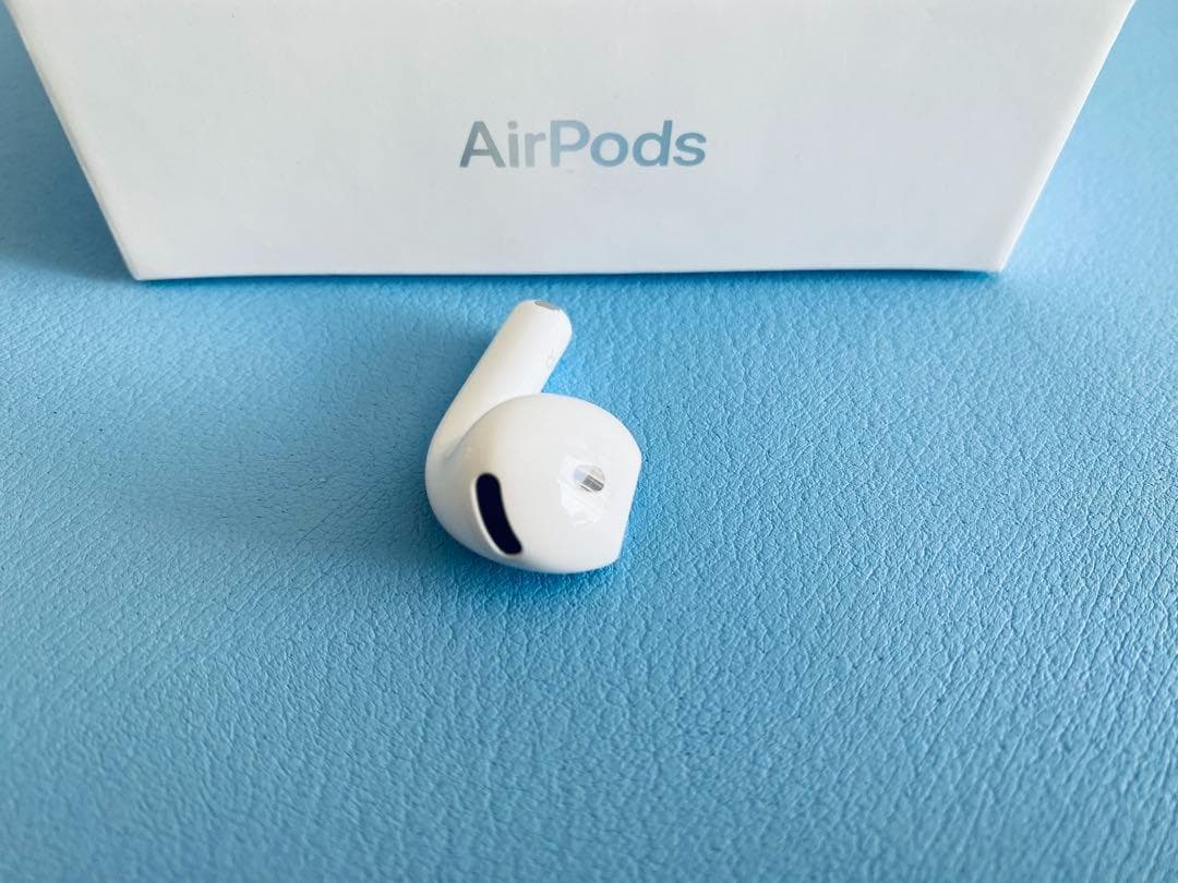 AirPods 第4世代 R片耳 右耳のみ イヤホン A3055 HQMI