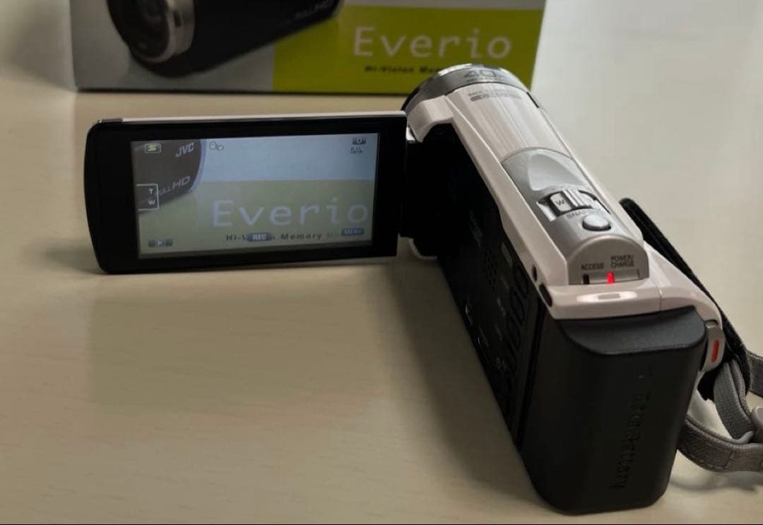 【Kzanavnjp 】JVC Everio GZ-HM33-w
