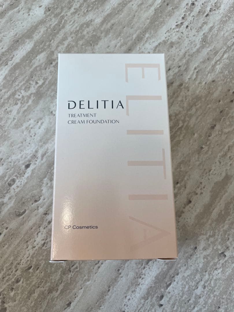 [新品未使用]DELITIA トリートメントクリームファンデーション