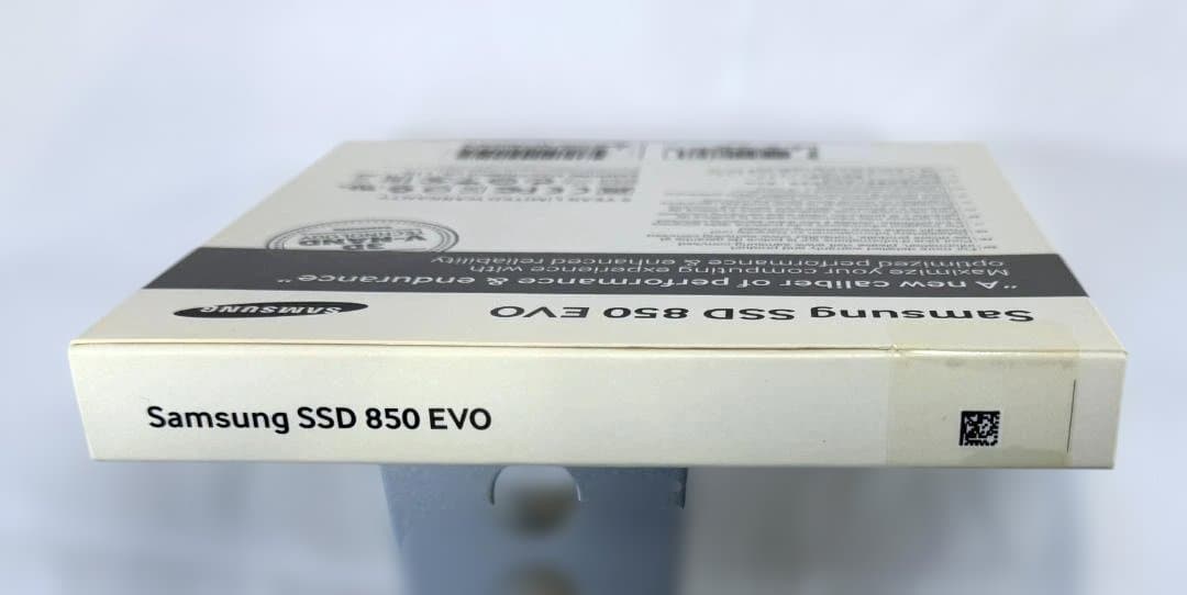 【新品・未開封】Samsung SSD 850 EVO 250GB 国内正規品