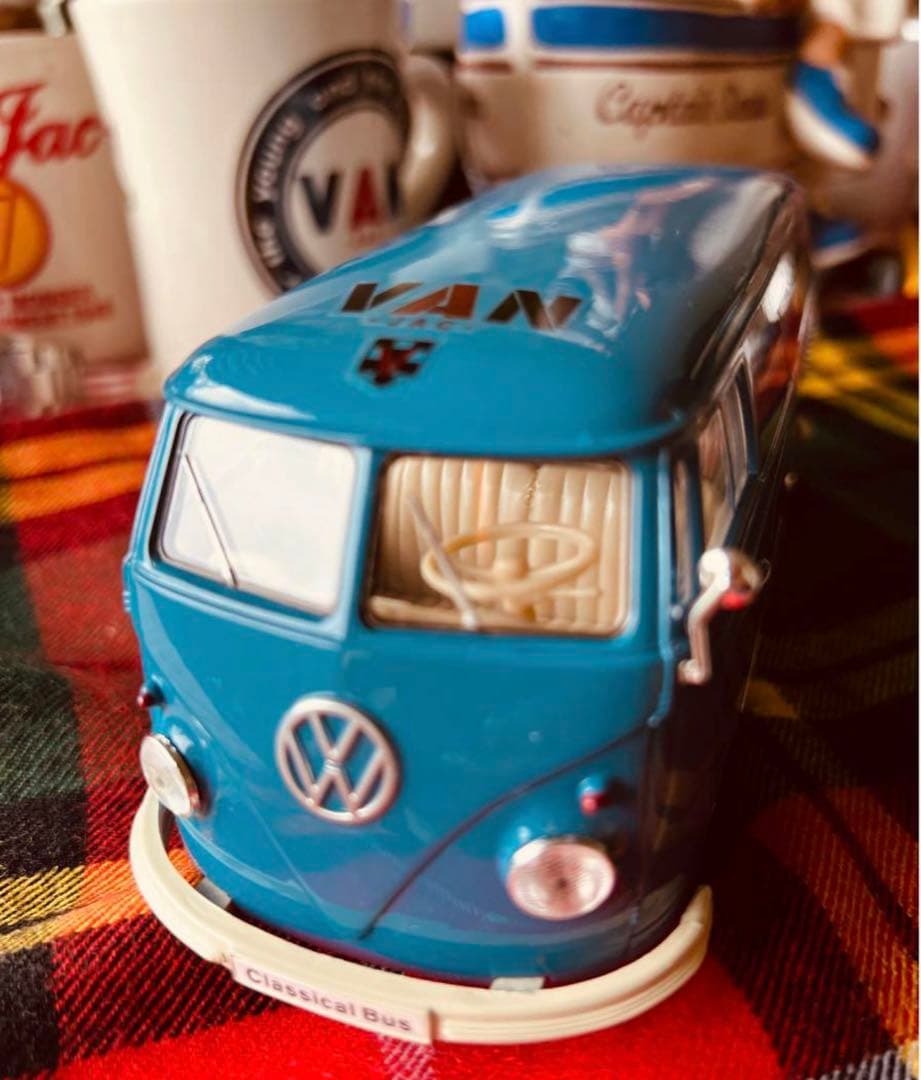 VWフォルスワーゲンTYPE2 VAN バン型ダイキャスト青