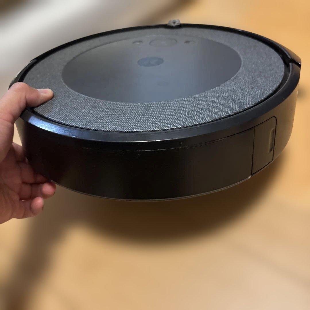 Roomba i3 本体