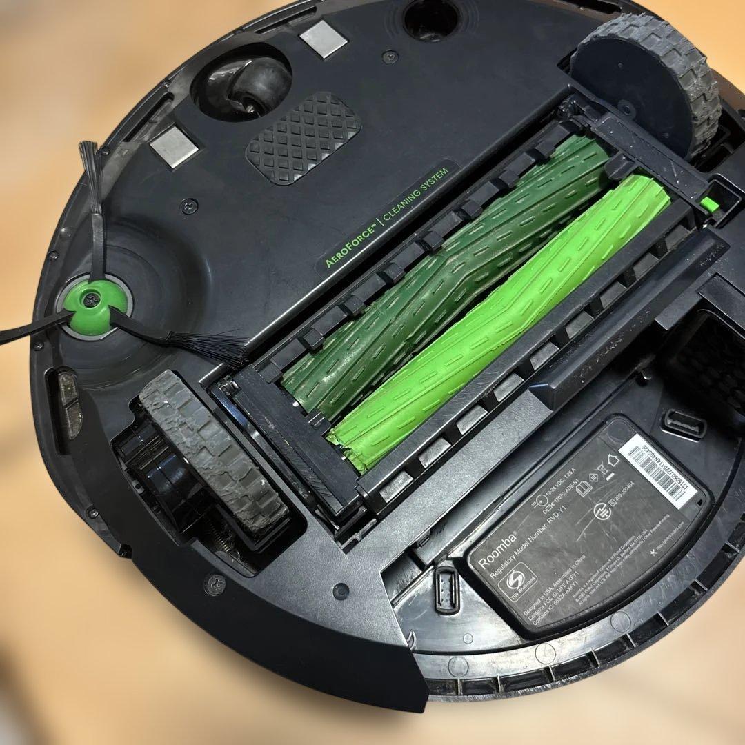 Roomba i3 本体