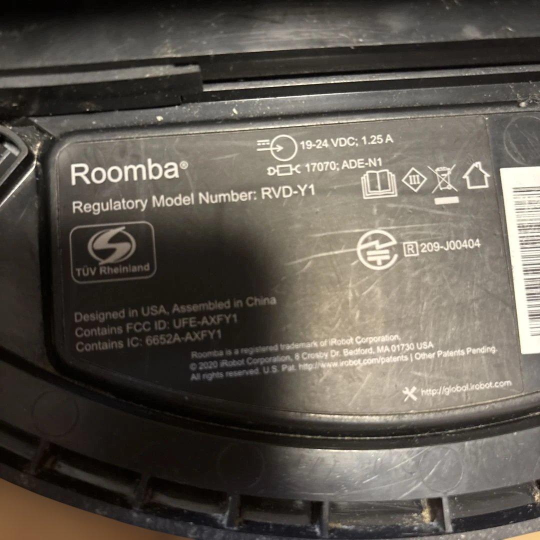 Roomba i3 本体