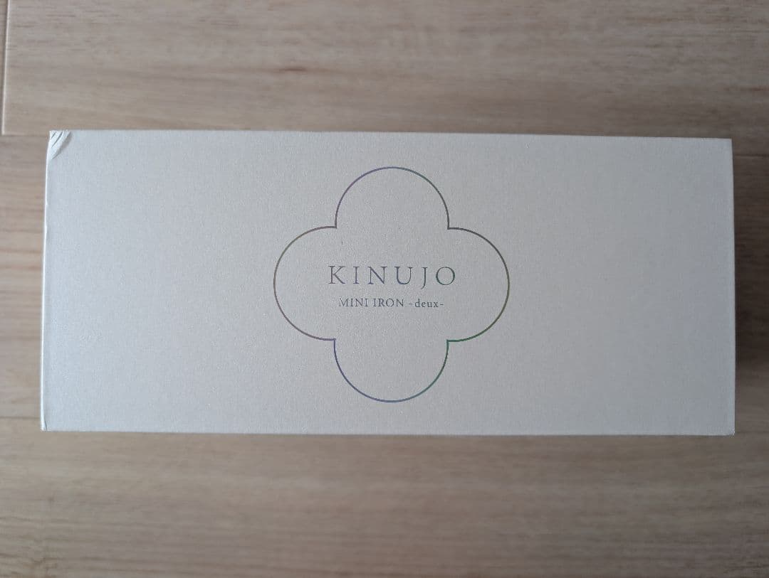 即発送★未使用級　絹女 KINUJO ミニヘアアイロン deux KM001