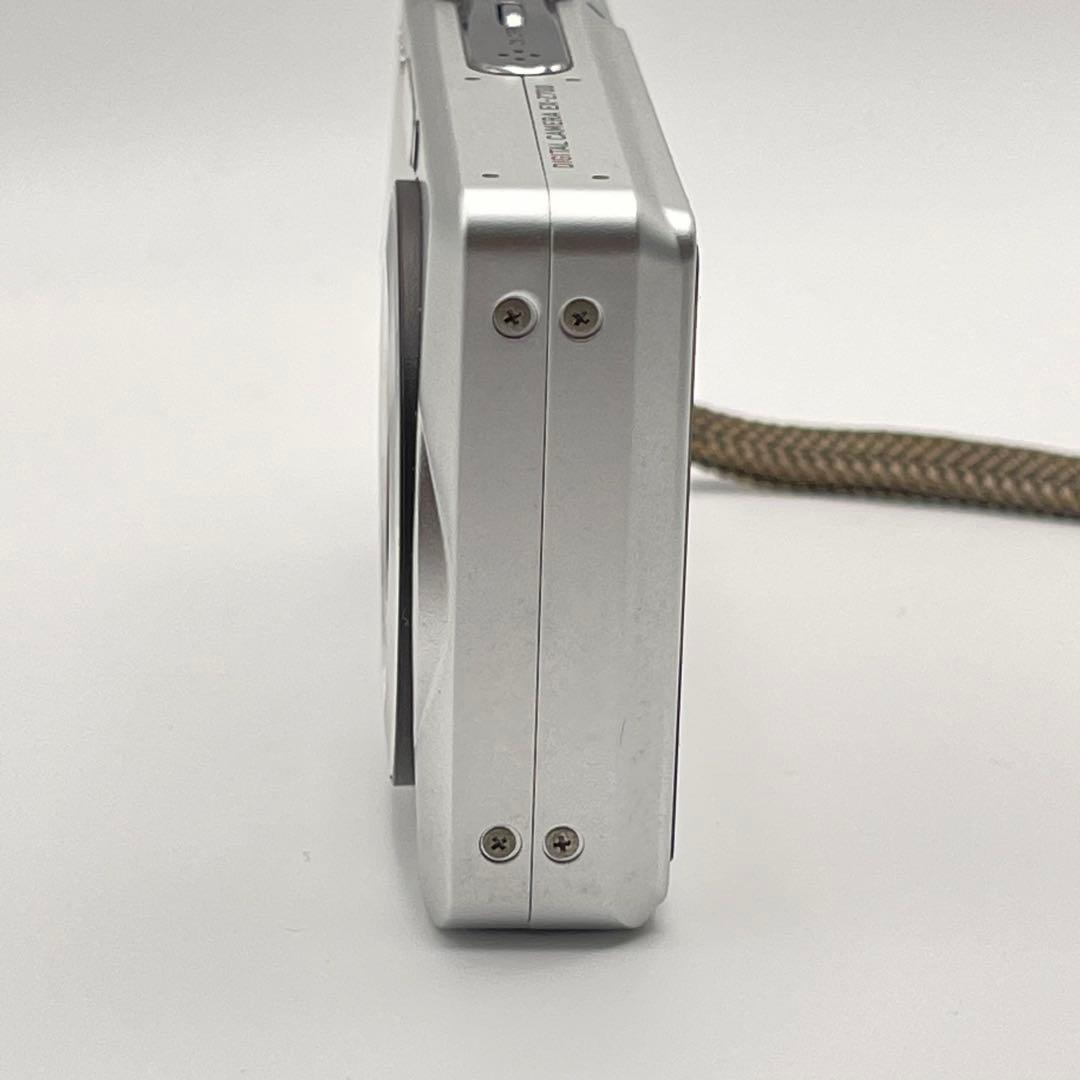 【美品】CASIO EXILIM EX-Z700 silver