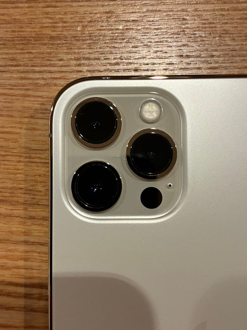 【極美品】Apple iPhone12 ProMax ゴールド SIMフリー本体