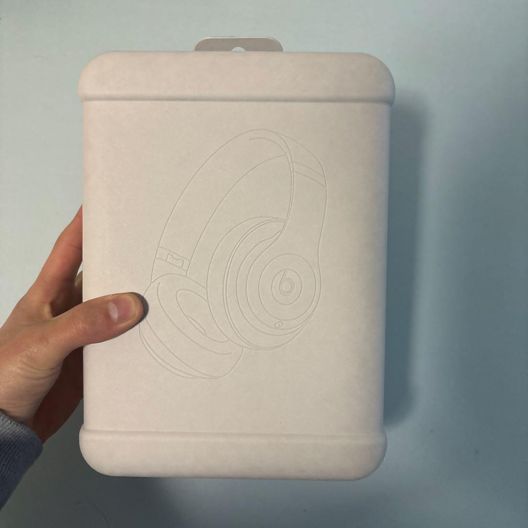 Beats Studio proワイヤレスヘッドホン ホワイト