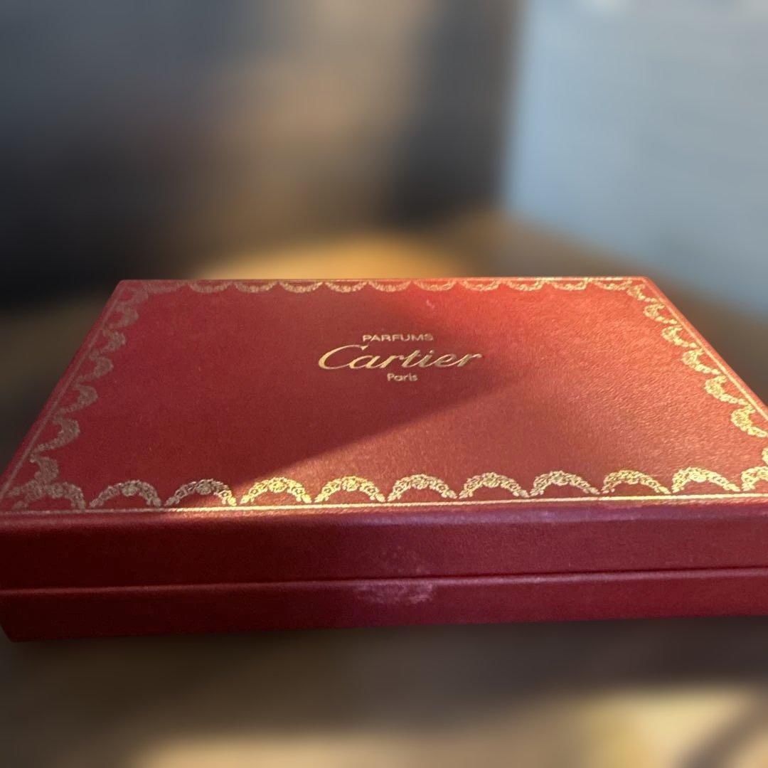 Cartier 3本ミニ香水セット 豪華ケース付き