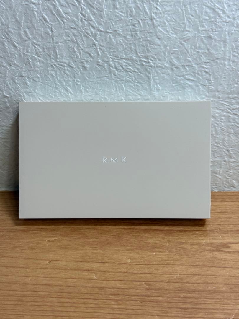 【お値引き不可！】RMK シェイド & グロウ フェイスパレット 01