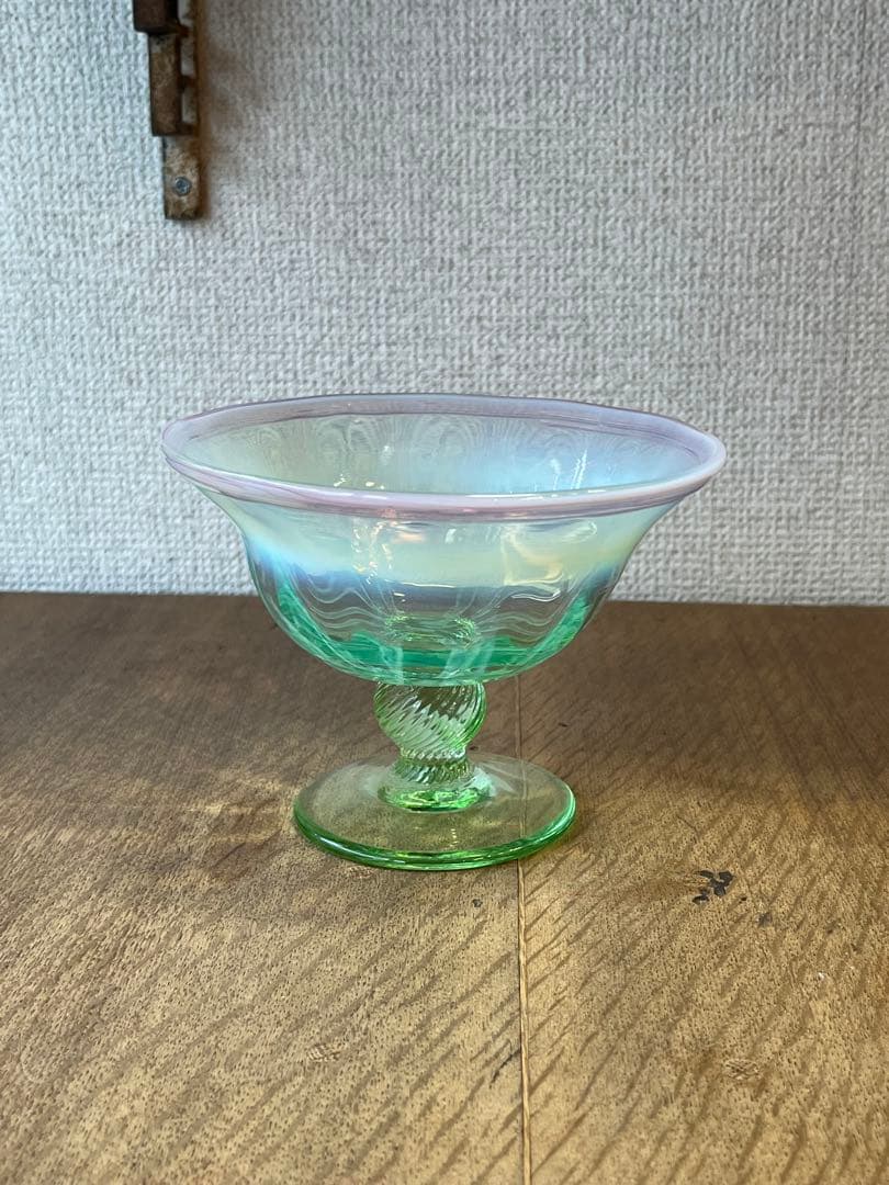 氷コップ　乳白色　ふち赤　ミドリ　古雑貨　アンティーク　古道具　レトロ雑貨