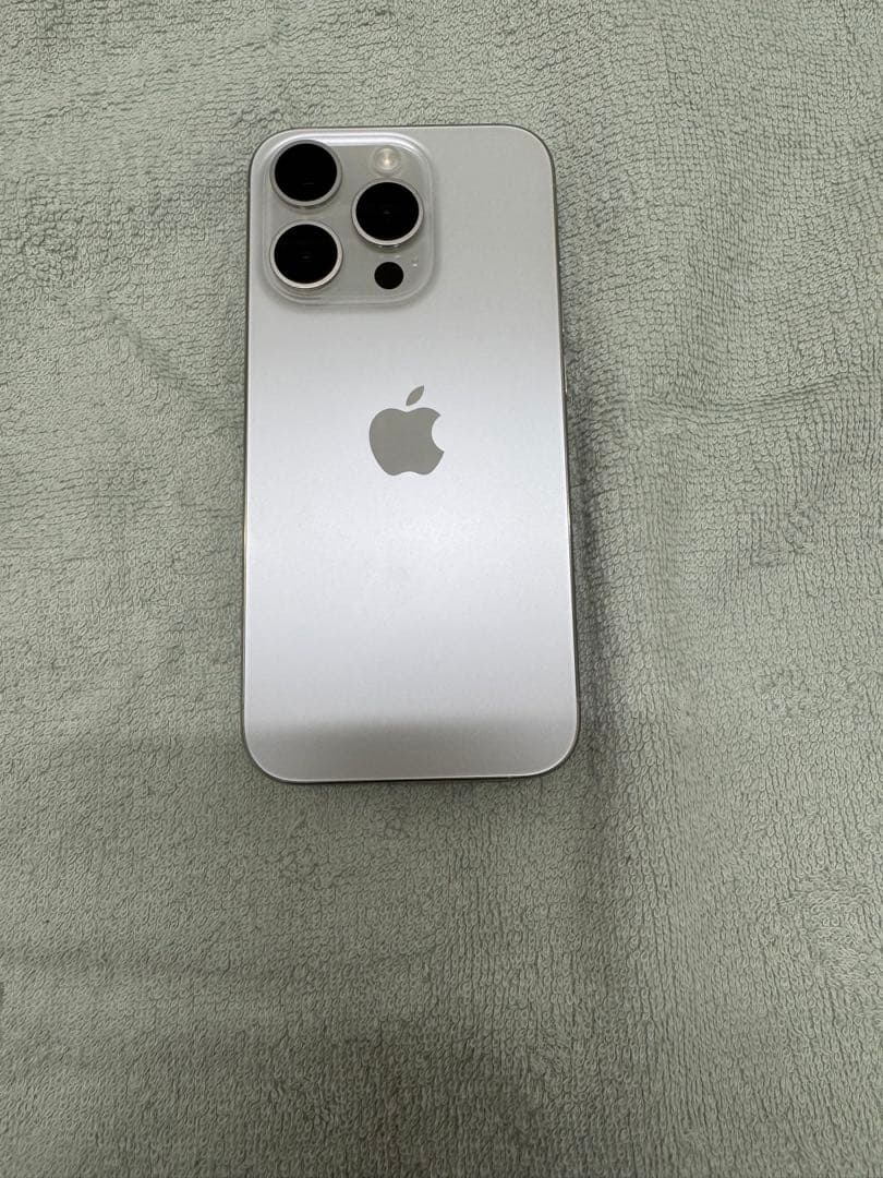 Apple iPhone 15 Pro 訳あり(説明確認してください)