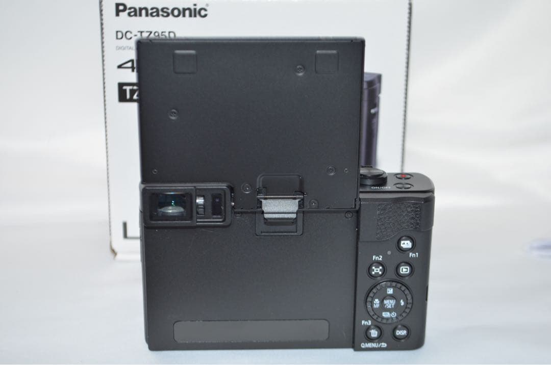 動作未確認　ジャンク■Panasonic LUMIX DC-TZ95D■