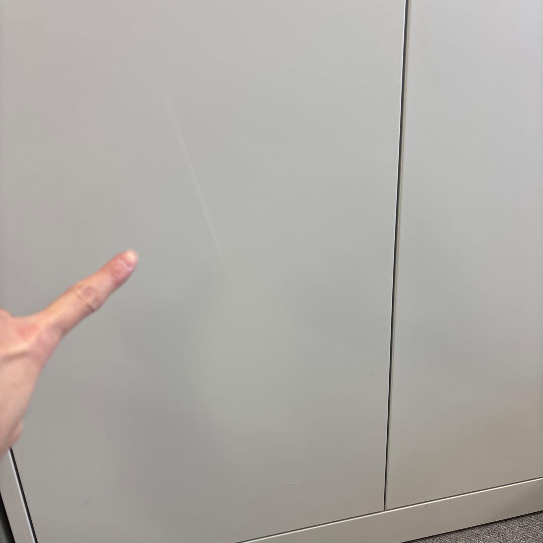 ホワイト両開きキャビネット 5段　スチール製オフィス家具　日本製