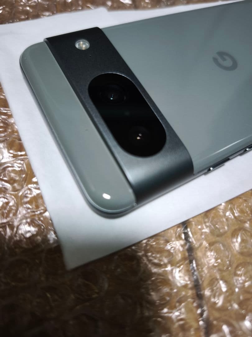 Google Pixel8 Hazel ほぼ新品　spigenケース付き