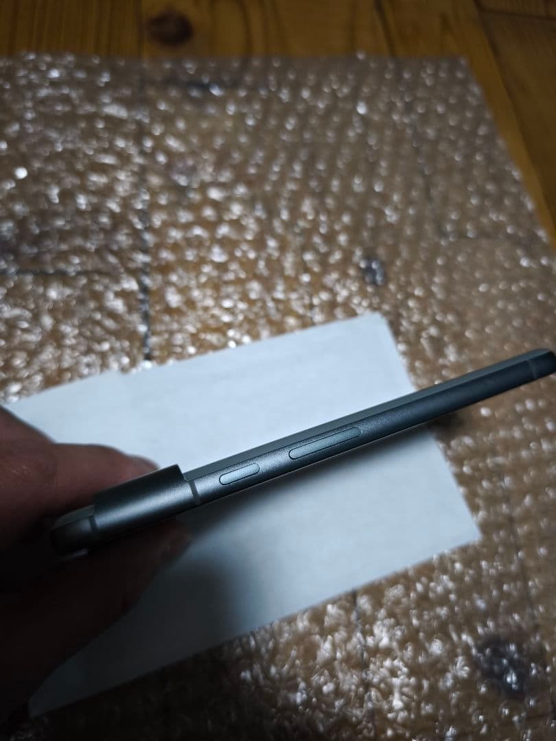 Google Pixel8 Hazel ほぼ新品　spigenケース付き
