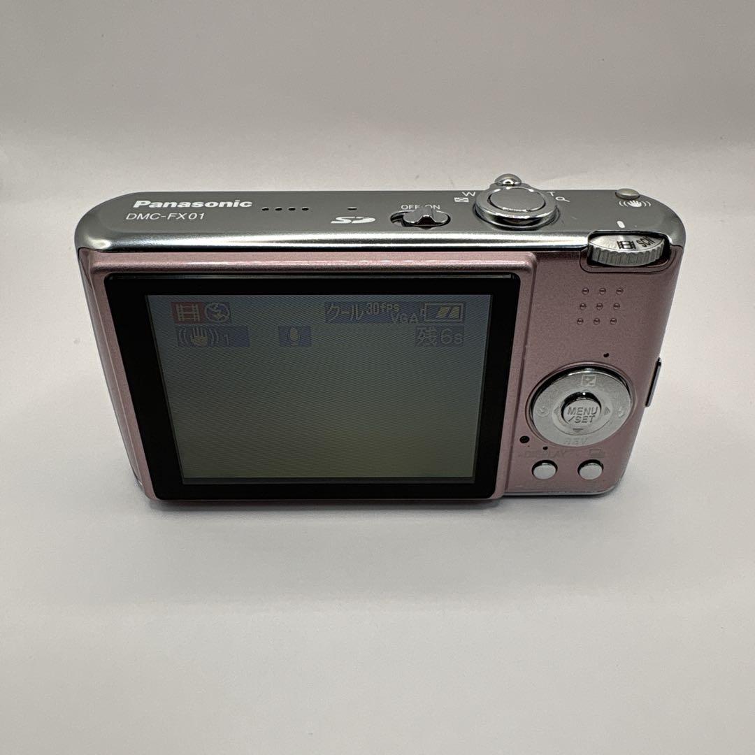 美品 希少色パナソニックLUMIX コンパクトデジカメ ピンクDMCーFX01