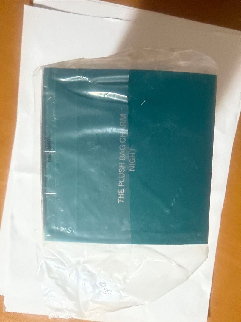 LA MER プラッシュバッグチャーム とシールセット