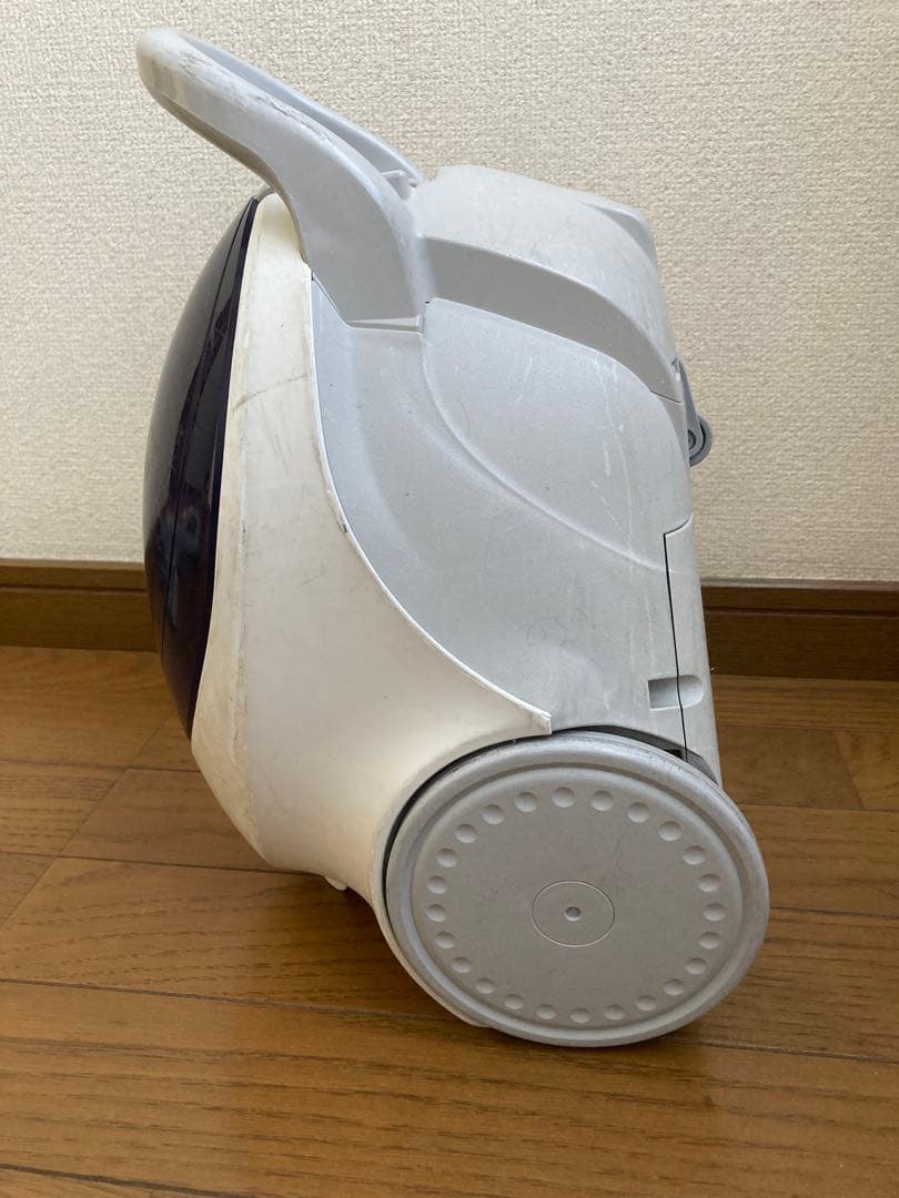 三菱　掃除機　紙パック式　キャニスター　2010年製